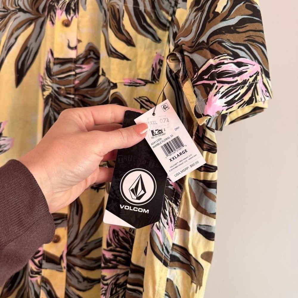 Volcom Button Down - Picture 4 of 8